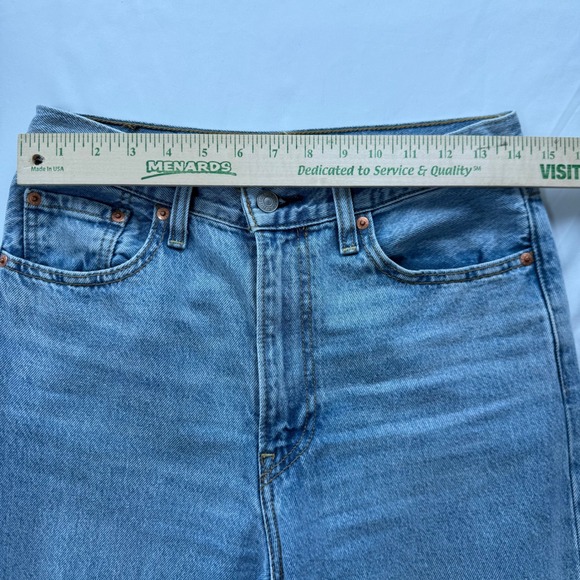 Levis Premium Ribcage Wide Leg Light Wash Blue Jeans Size 27 Classic Minimalist - Picture 3 of 8